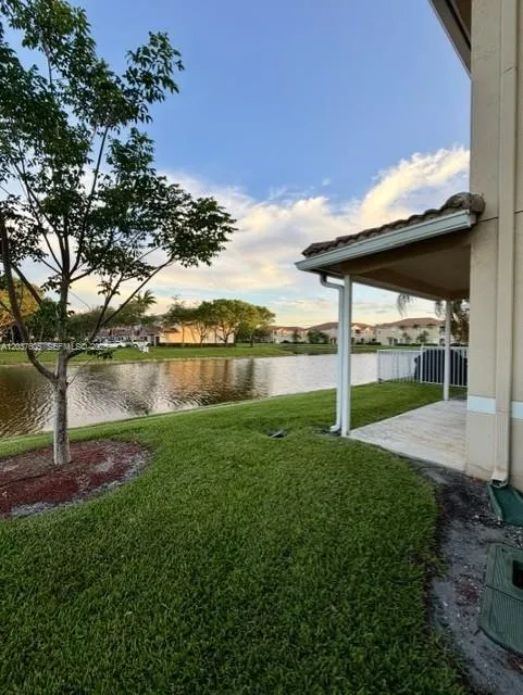 8968 Lancaster St Tamarac, FL 33321