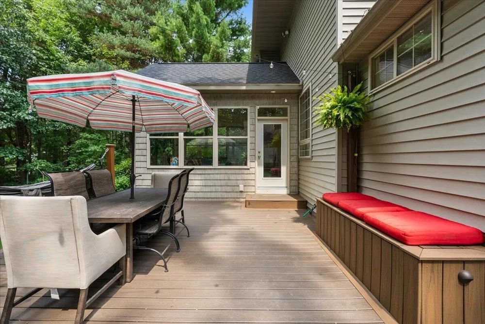 2931 Brookwind Drive Holland, MI 49424