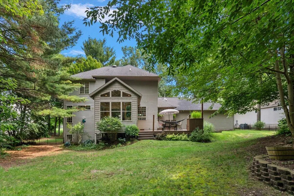 2931 Brookwind Drive Holland, MI 49424