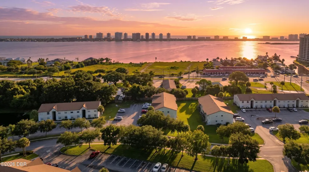 406 Banana Cay Drive #D South Daytona, FL 32119