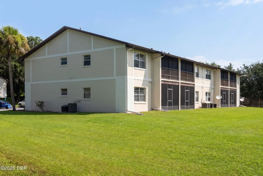 406 Banana Cay Drive #D South Daytona, FL 32119