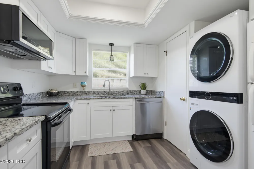 406 Banana Cay Drive #D South Daytona, FL 32119