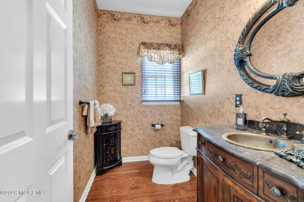 41 Walter Avenue Eatontown, NJ 07724