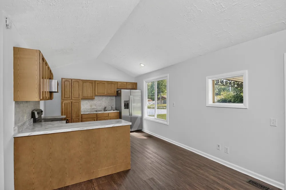 2057 Lake Rd Greenbrier, TN 37073