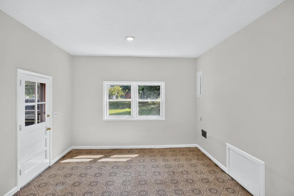 2057 Lake Rd Greenbrier, TN 37073