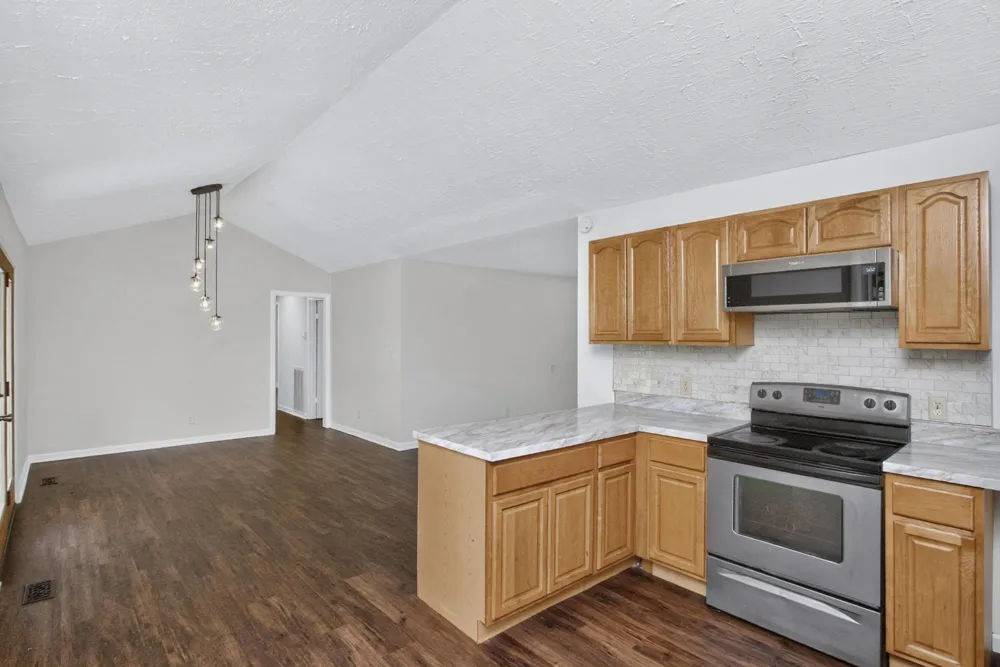 2057 Lake Rd Greenbrier, TN 37073