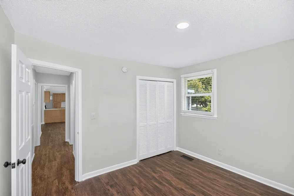 2057 Lake Rd Greenbrier, TN 37073