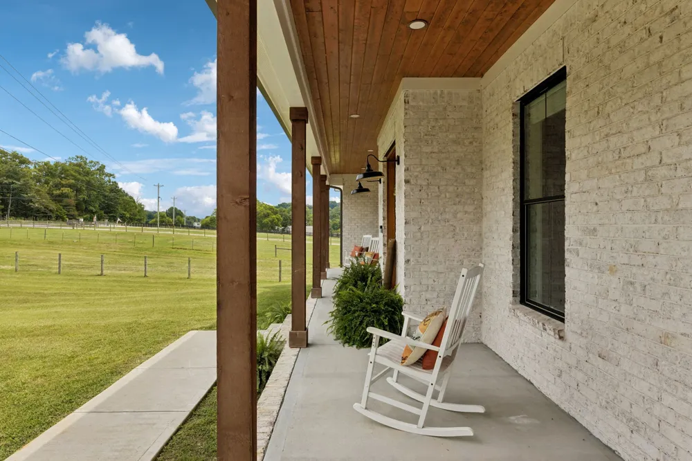 5247 Flat Creek Rd Spring Hill, TN 37174