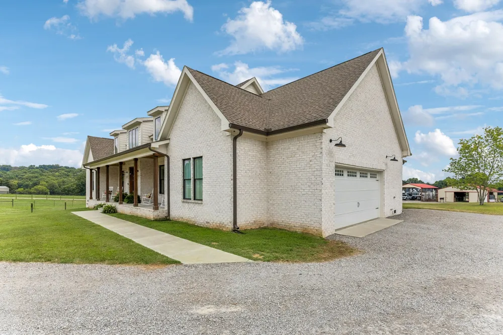 5247 Flat Creek Rd Spring Hill, TN 37174
