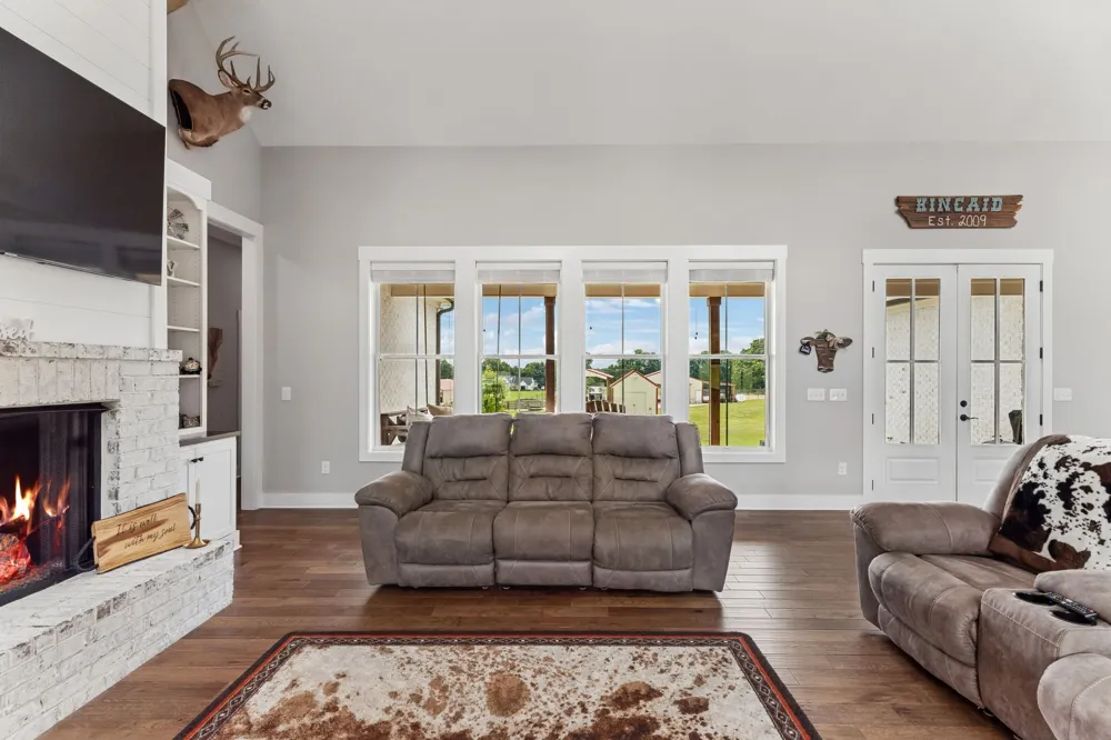 5247 Flat Creek Rd Spring Hill, TN 37174