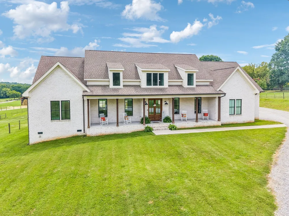 5247 Flat Creek Rd Spring Hill, TN 37174