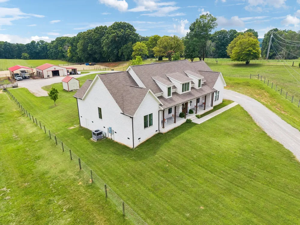 5247 Flat Creek Rd Spring Hill, TN 37174