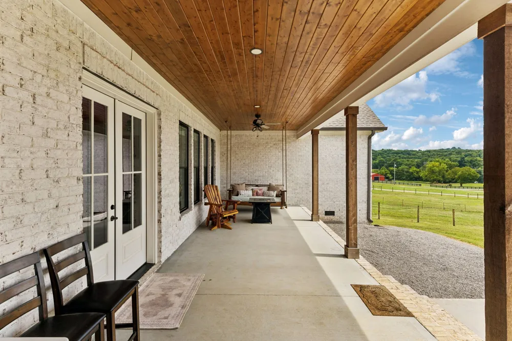 5247 Flat Creek Rd Spring Hill, TN 37174