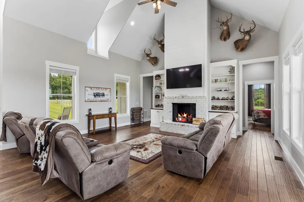 5247 Flat Creek Rd Spring Hill, TN 37174