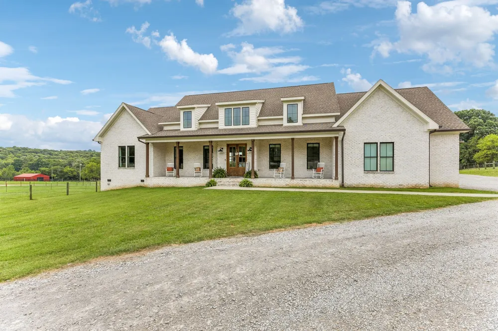 5247 Flat Creek Rd Spring Hill, TN 37174