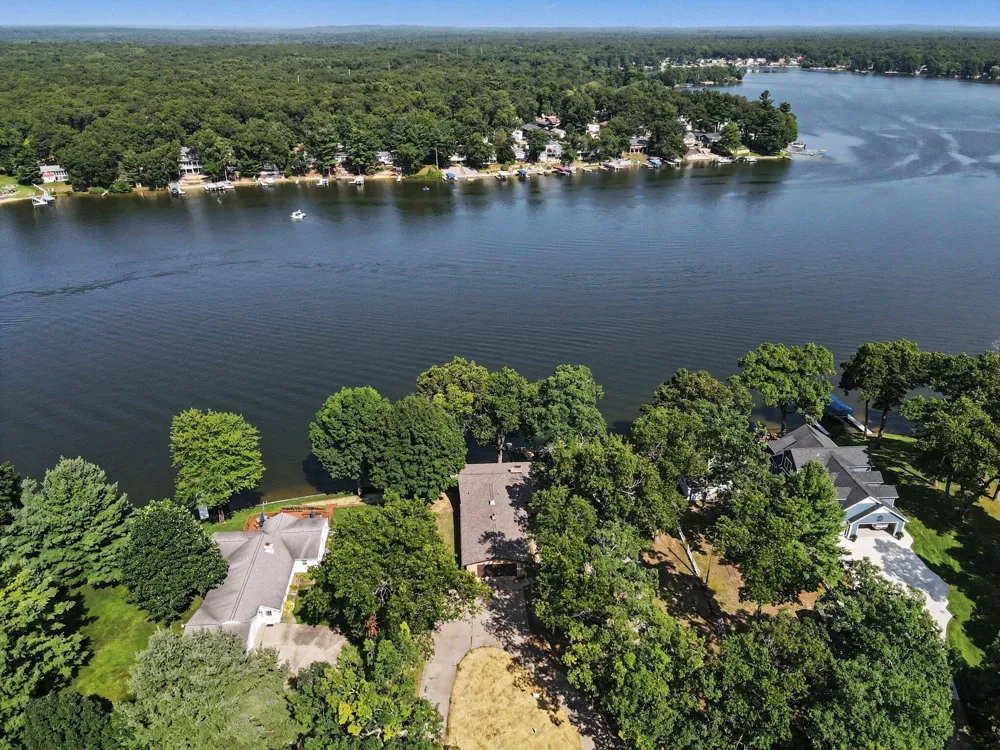 8540 S Vista Drive Brooks Township, MI 49337
