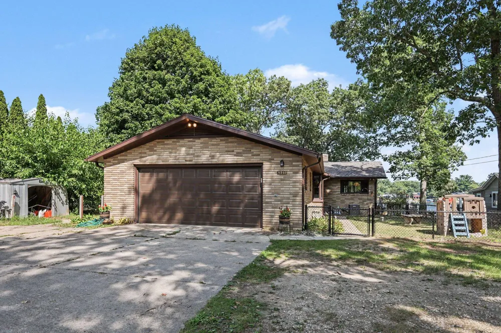 8540 S Vista Drive Brooks Township, MI 49337