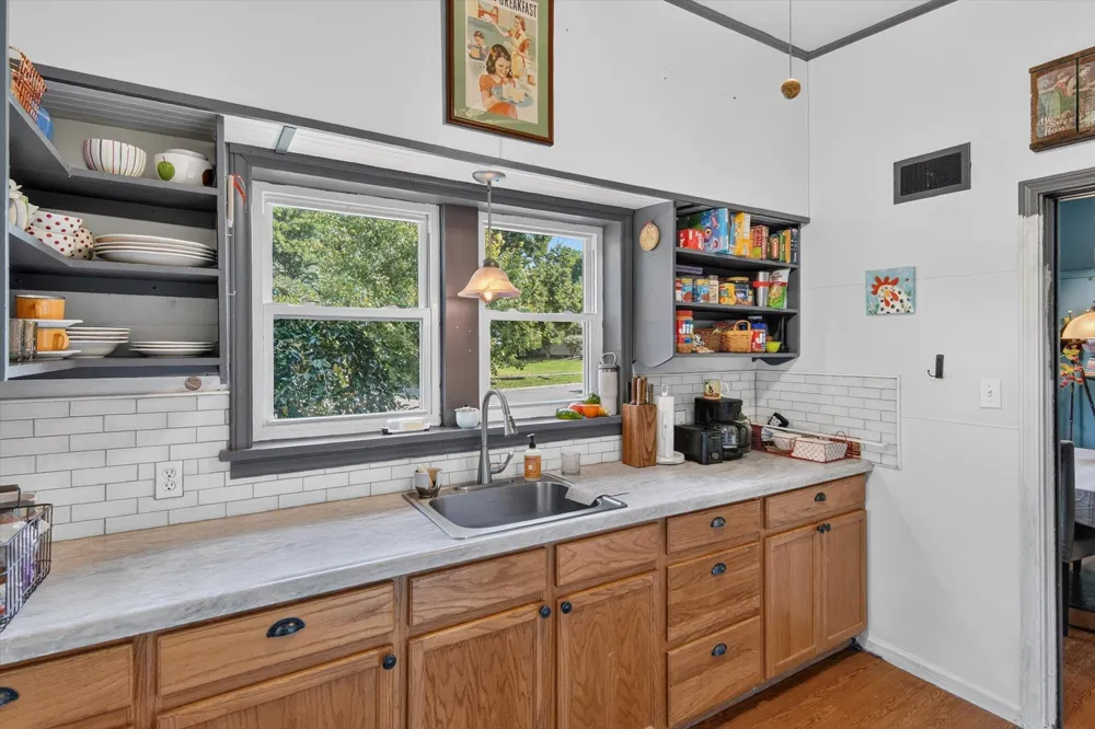505 North Drive W Marshall City, MI 49068