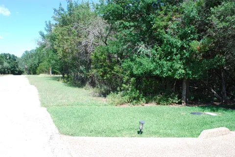 35033 Oakwood Drive