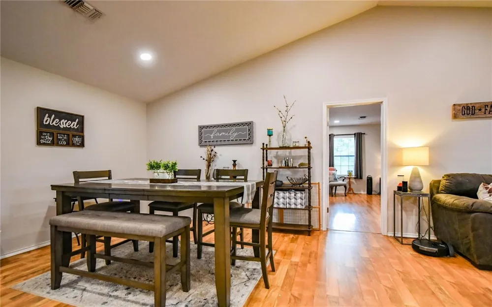 3082 County Road 235 Caldwell, TX 77836