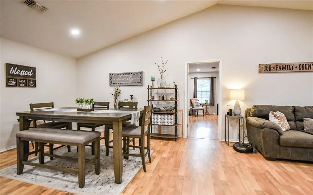 3082 County Road 235 Caldwell, TX 77836
