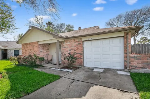 10738 Highland Woods Drive