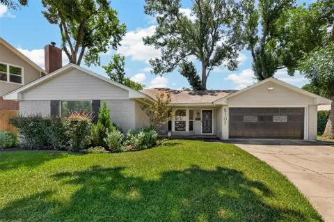 5107 Poinciana Drive