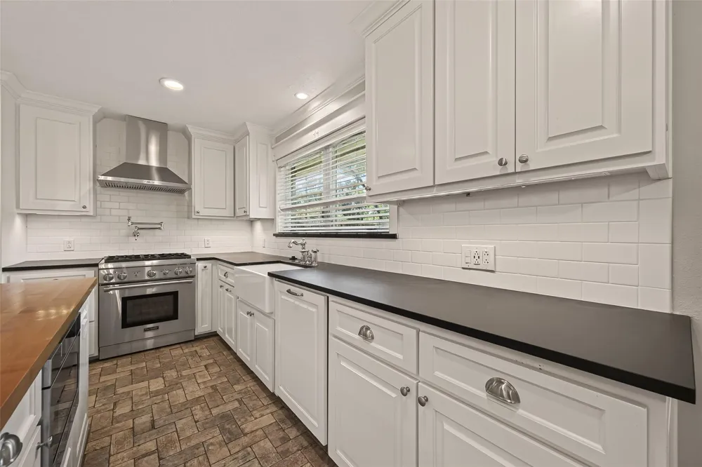 5107 Poinciana Drive Houston, TX 77092