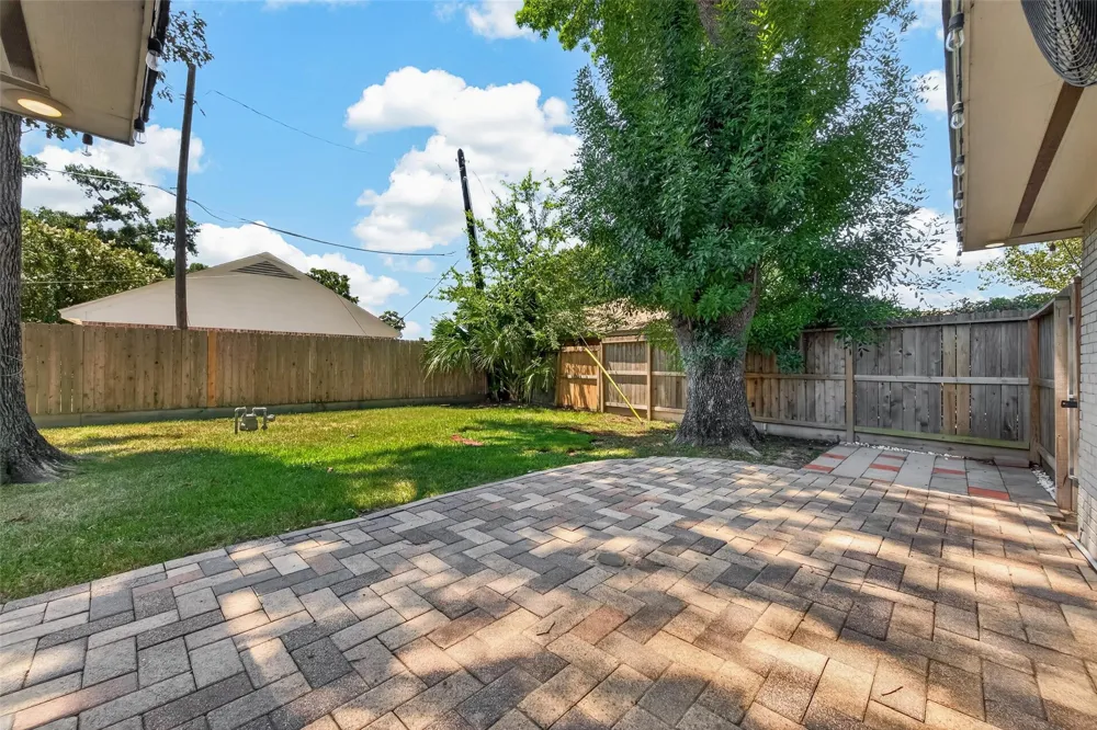 5107 Poinciana Drive Houston, TX 77092