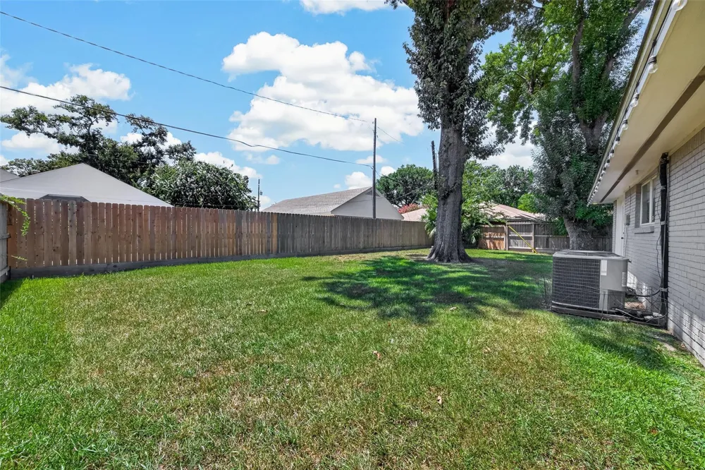 5107 Poinciana Drive Houston, TX 77092