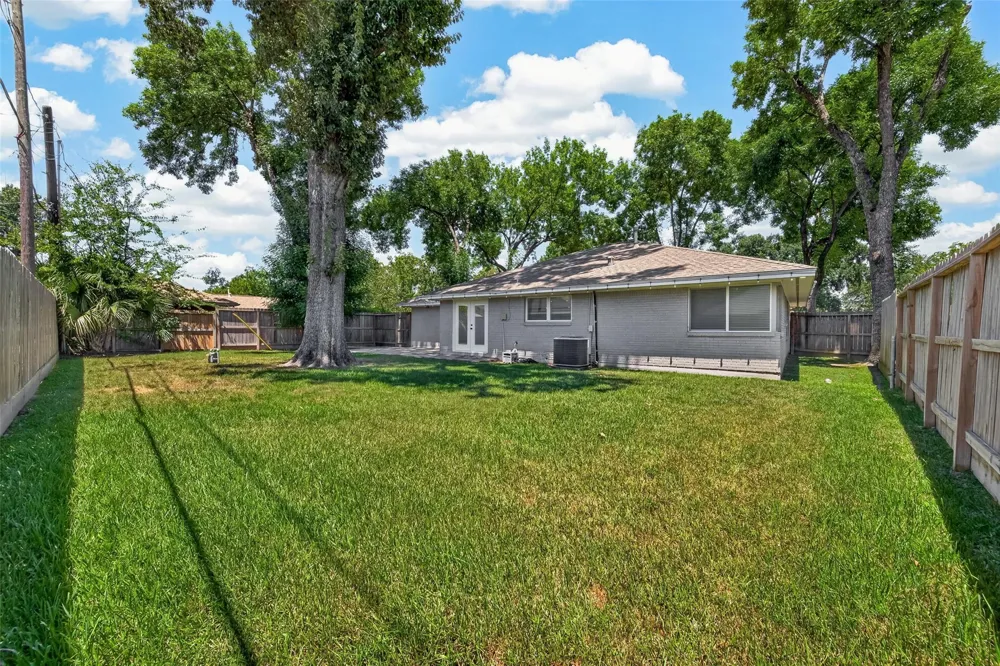 5107 Poinciana Drive Houston, TX 77092