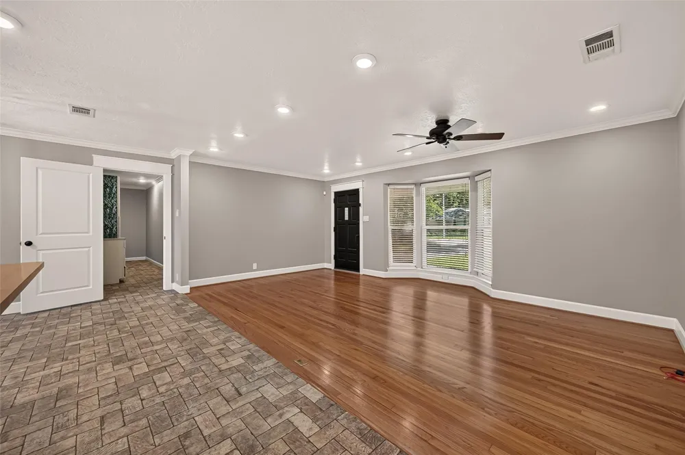5107 Poinciana Drive Houston, TX 77092