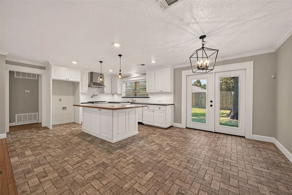 5107 Poinciana Drive Houston, TX 77092