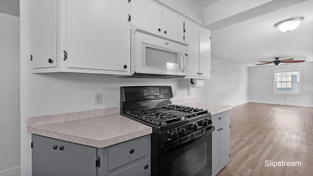 7576 12th Avenue Jenison, MI 49428