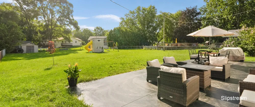 7576 12th Avenue Jenison, MI 49428