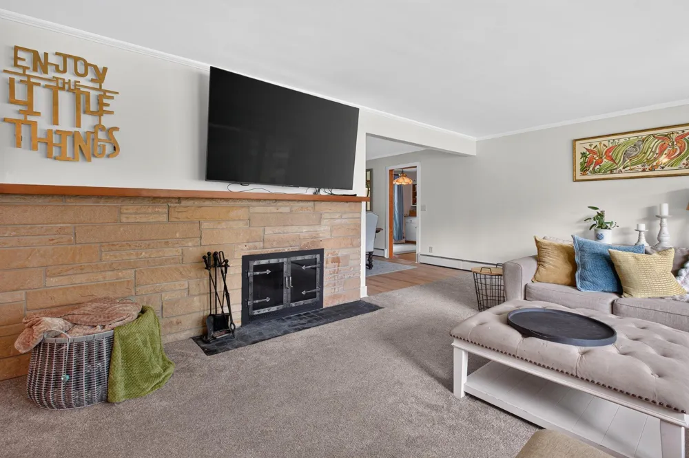 3712 S Pipestone Road Sodus, MI 49126