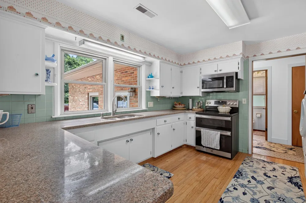 3712 S Pipestone Road Sodus, MI 49126