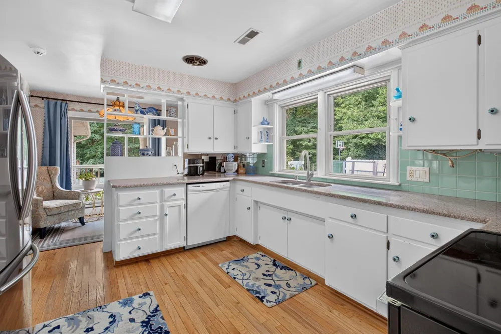 3712 S Pipestone Road Sodus, MI 49126
