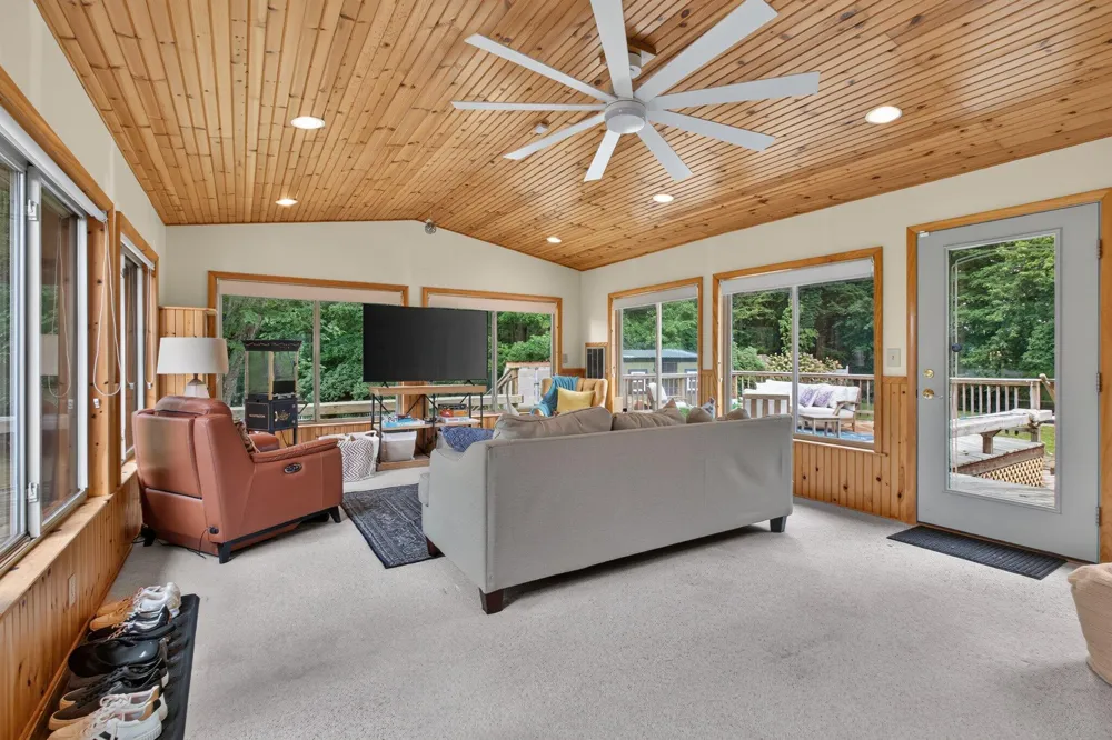 3712 S Pipestone Road Sodus, MI 49126