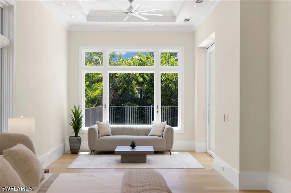 Crayton Road Naples, FL 34103