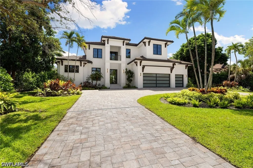 Crayton Road Naples, FL 34103