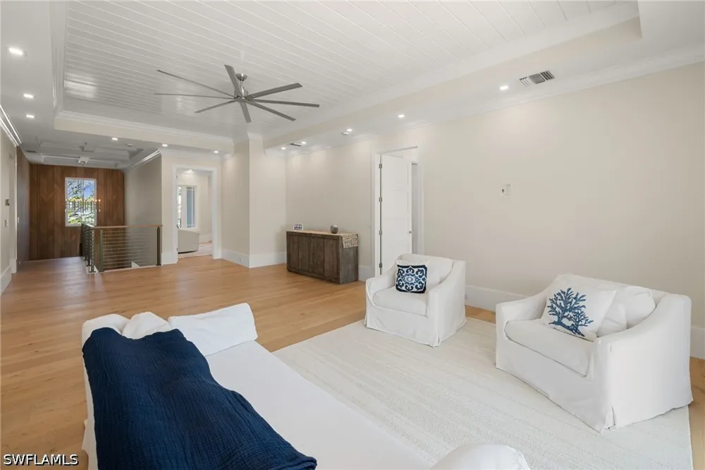 Crayton Road Naples, FL 34103