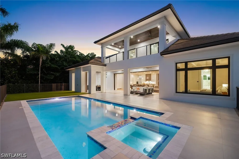 Crayton Road Naples, FL 34103