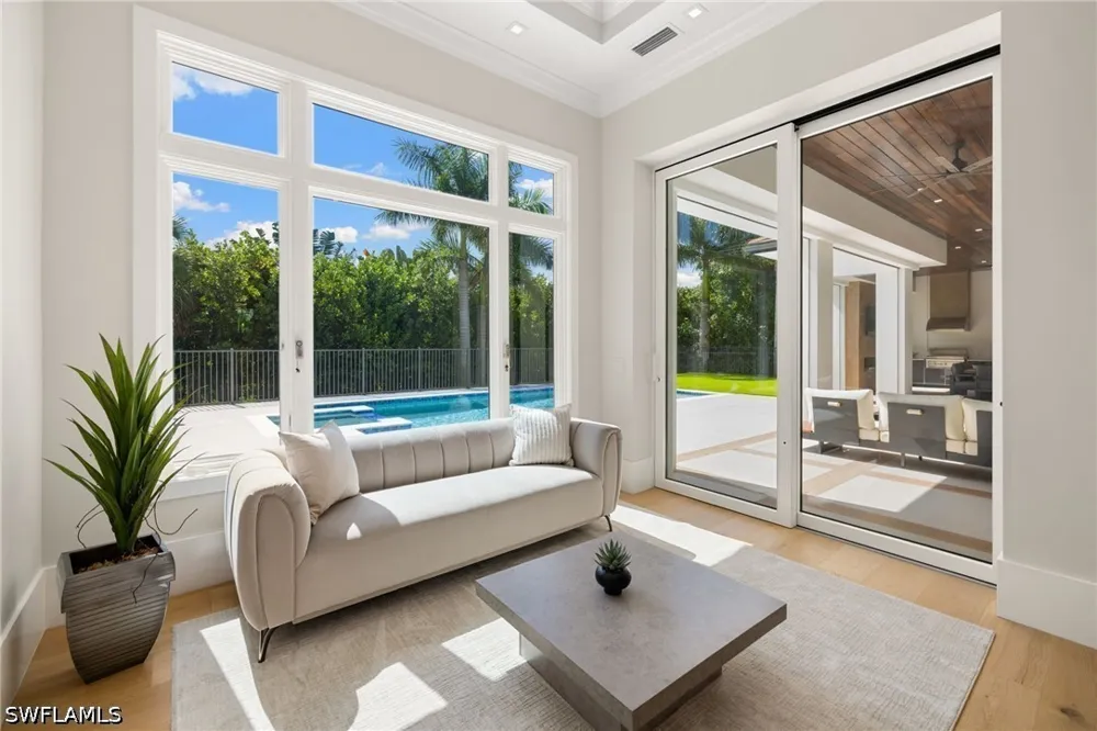 Crayton Road Naples, FL 34103
