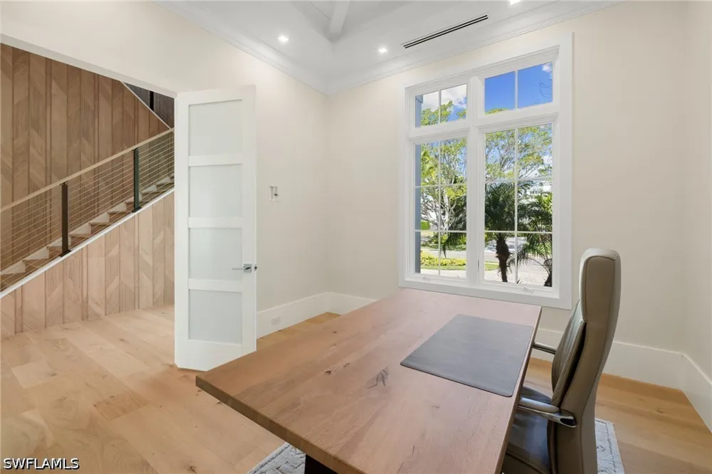 Crayton Road Naples, FL 34103