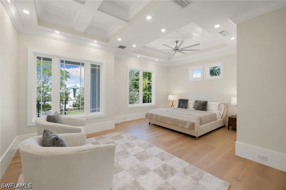 Crayton Road Naples, FL 34103