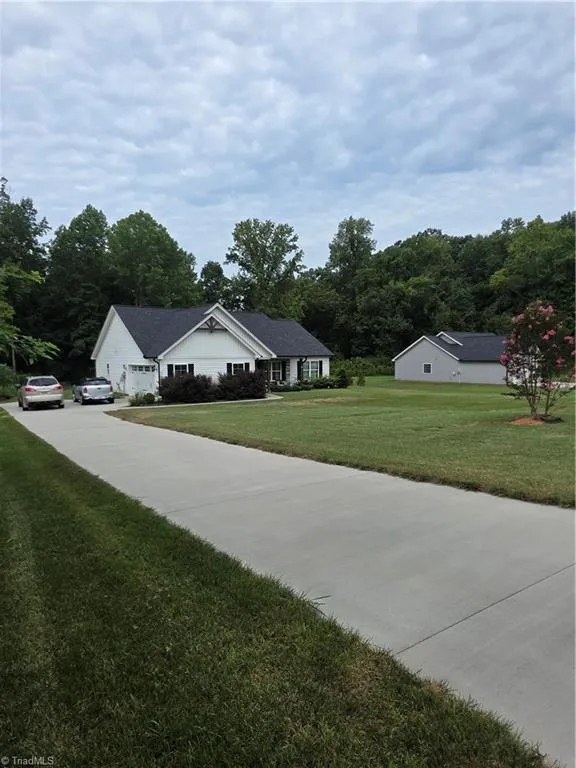 343 Parks Meadows Drive Lexington, NC 27292