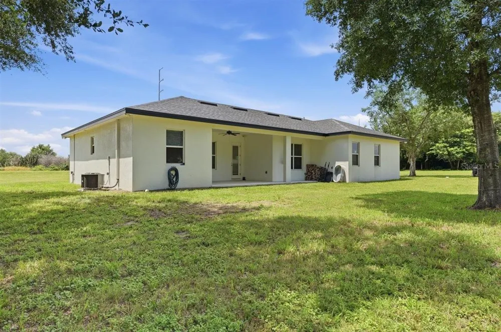 795 CROSSTOWER DRIVE Winter Haven, FL 33880
