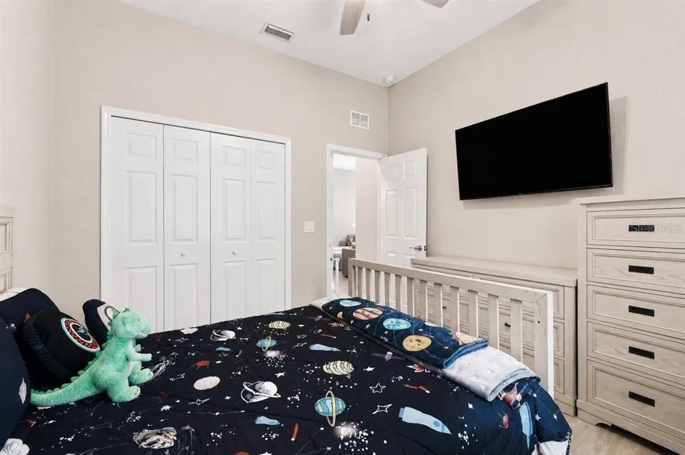 795 CROSSTOWER DRIVE Winter Haven, FL 33880