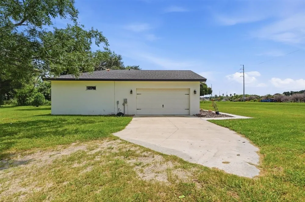 795 CROSSTOWER DRIVE Winter Haven, FL 33880